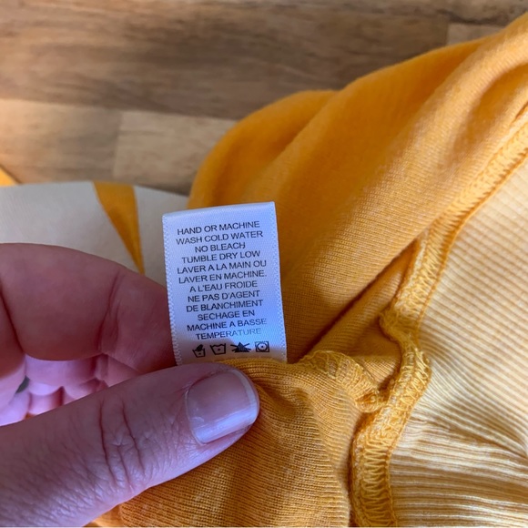 NWT Wildfox “Let’s Twist” Egg Yolk Yellow Graphic Sweatshirt M - Picture 6 of 9